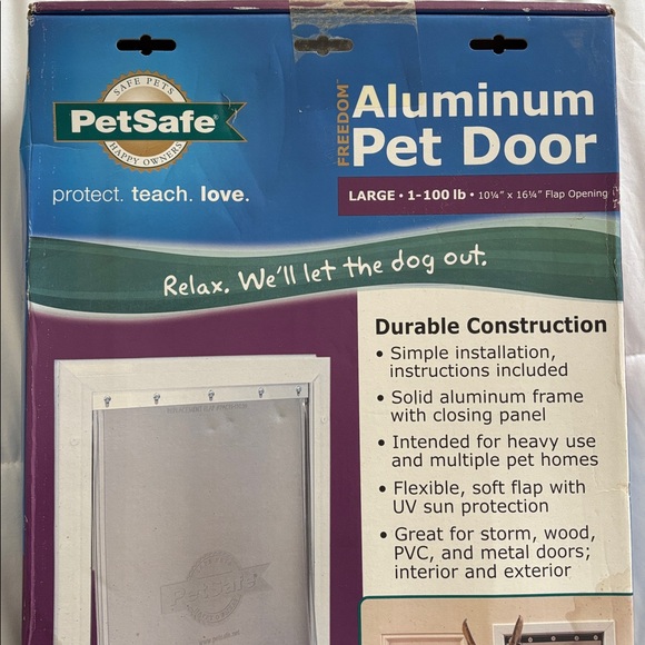 PetSafe Aluminum Pet Door with Silver Frame - Picture 2 of 5